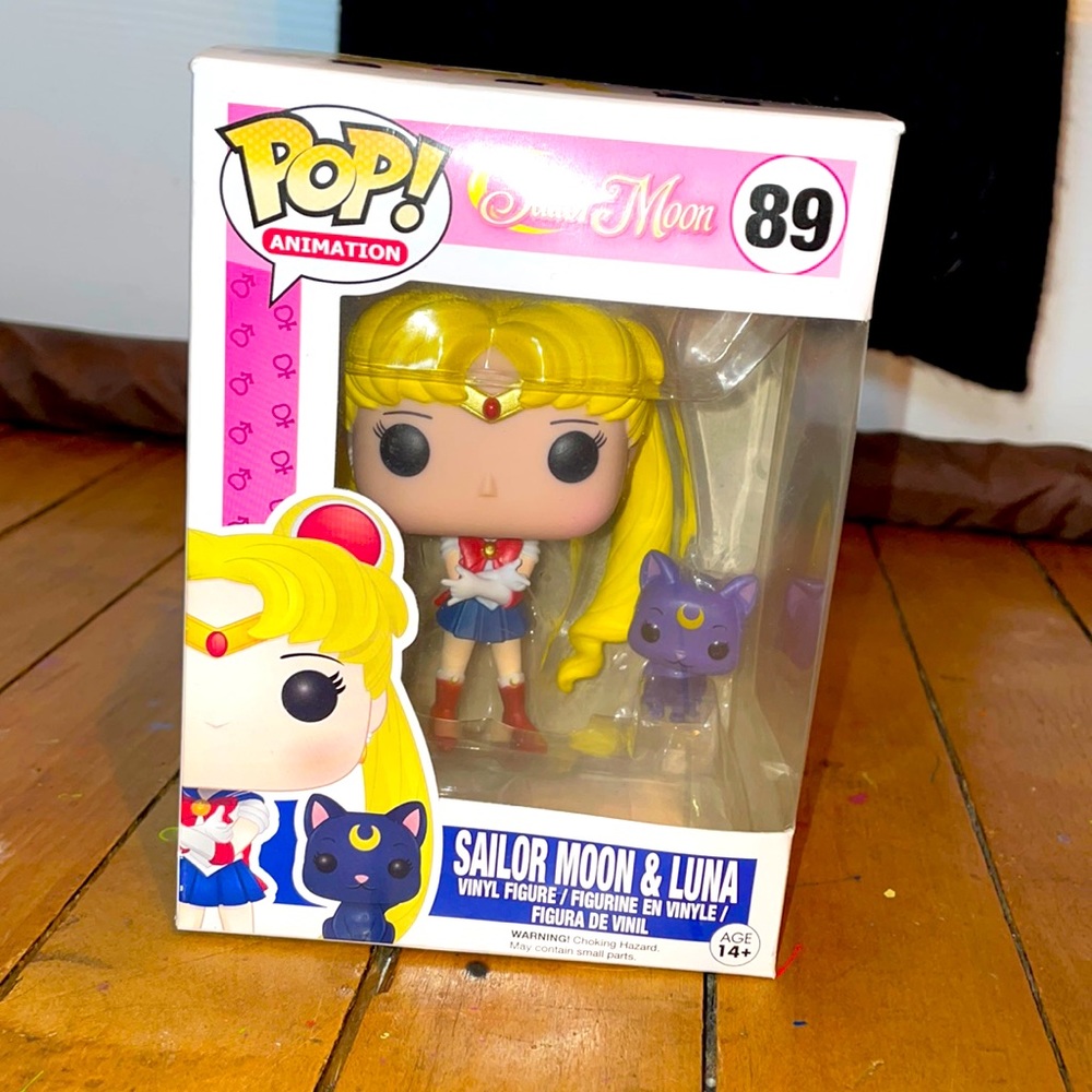 NWT Funko pop VAULTED Sailor Moon & Luna #89 vinyl collectible figurine set